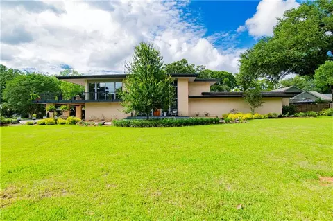 Exterior - 809 Bernard Cir, Mobile, AL 36693 photo 7 of 37