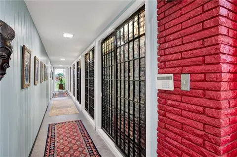 Entry Way - 809 Bernard Cir, Mobile, AL 36693 photo 5 of 8
