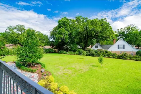Exterior - 809 Bernard Cir, Mobile, AL 36693 photo 18 of 37
