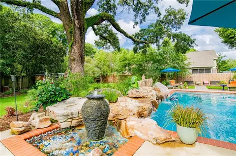 Exterior - 809 Bernard Cir, Mobile, AL 36693 photo 34 of 37