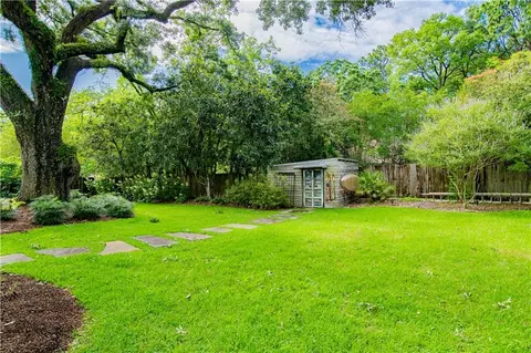Exterior - 809 Bernard Cir, Mobile, AL 36693 photo 31 of 37