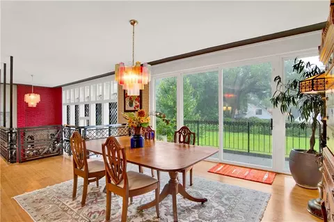 Dining - 809 Bernard Cir, Mobile, AL 36693 photo 2 of 4