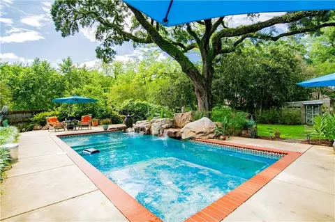 Exterior - 809 Bernard Cir, Mobile, AL 36693 photo 29 of 37