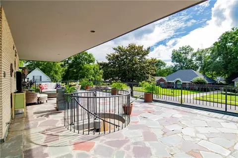 Exterior - 809 Bernard Cir, Mobile, AL 36693 photo 14 of 37