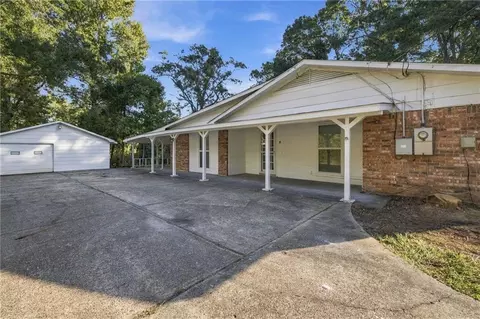 Exterior - 6000 Howells Ferry Rd, Mobile, AL 36618 photo 3 of 7