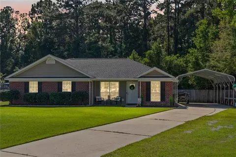 206 Jill Ln, Satsuma, AL 36572