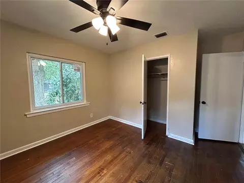 Bedroom - 2355 Wagner St, Mobile, AL 36617 photo 6 of 9