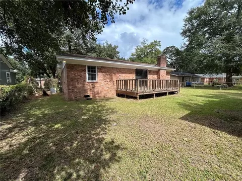 Exterior - 2355 Wagner St, Mobile, AL 36617 photo 7 of 11