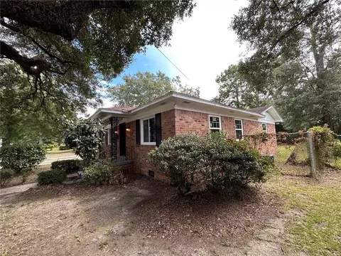 Exterior - 2355 Wagner St, Mobile, AL 36617 photo 10 of 11