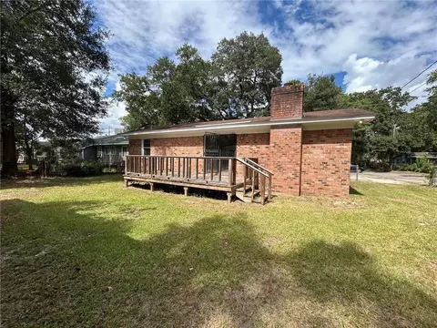 Exterior - 2355 Wagner St, Mobile, AL 36617 photo 8 of 11