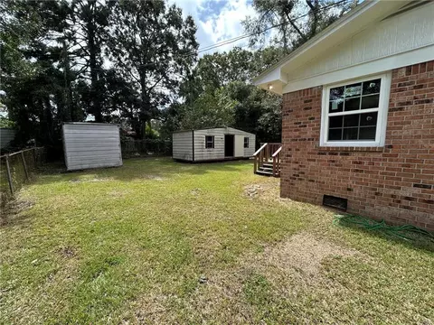 Exterior - 2355 Wagner St, Mobile, AL 36617 photo 5 of 11