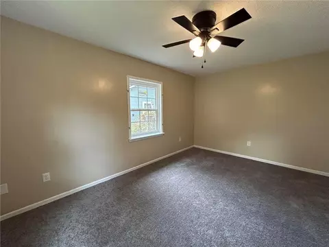 Bedroom - 2355 Wagner St, Mobile, AL 36617 photo 2 of 9