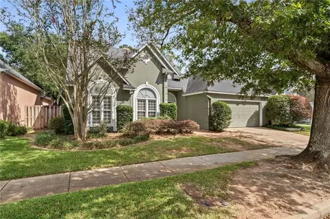 Exterior - 2467 Ashbury Pl, Mobile, AL 36693 photo 4 of 5