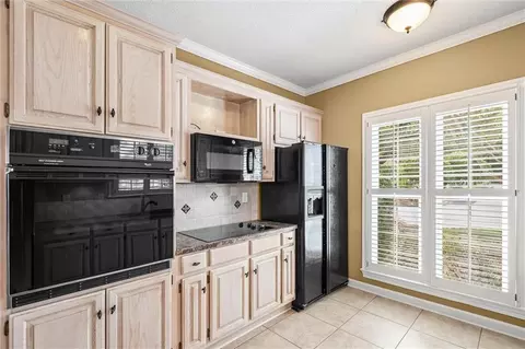 Kitchen - 2467 Ashbury Pl, Mobile, AL 36693 photo 1 of 3
