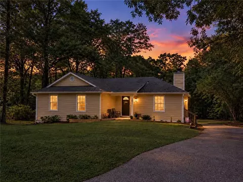 Exterior - 1821 Princeton Woods Dr W, Mobile, AL 36618 photo 5 of 5