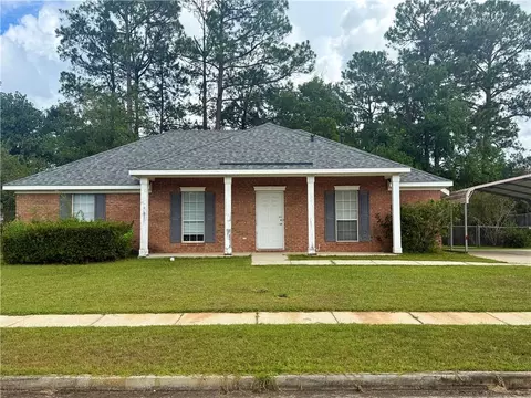 200 Merida Ct, Saraland, AL 36571