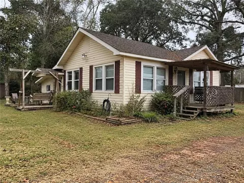 6150 Mcdonald Rd, Theodore, AL 36582