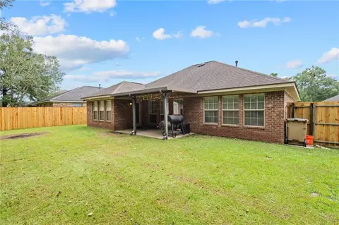 Exterior - 8916 Spring Grv N, Mobile, AL 36695 photo 6 of 6
