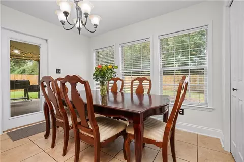 Dining - 8916 Spring Grv N, Mobile, AL 36695 photo 1 of 2