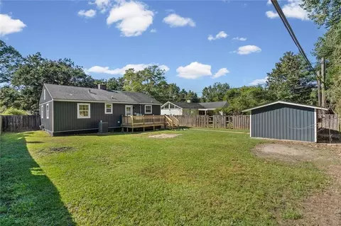Exterior - 204 Border Dr E, Mobile, AL 36608 photo 4 of 5