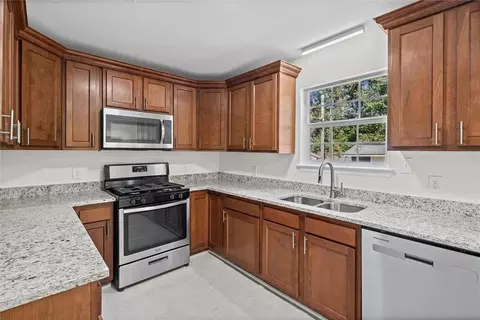 Kitchen - 204 Border Dr E, Mobile, AL 36608 photo 1 of 1