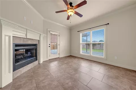 Living - 11352 Elysian Cir, Daphne, AL 36526 photo 8 of 9