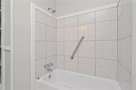 Bath - 2204 David Dr, Mobile, AL 36605 photo 2 of 2