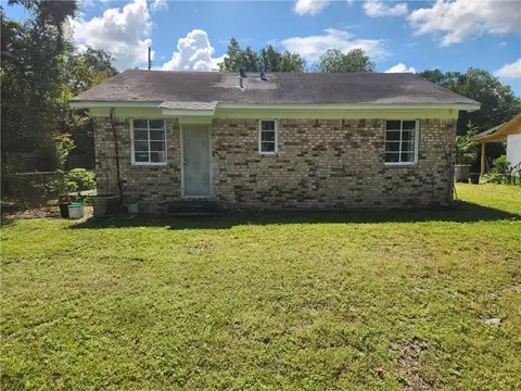 Exterior - 2436 Ridge Rd N, Mobile, AL 36617 photo 1 of 2
