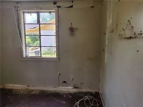Bedroom - 2436 Ridge Rd N, Mobile, AL 36617 photo 6 of 7