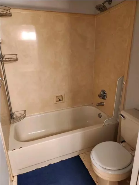 Bath - 3400 Lenox Ct, Mobile, AL 36695 photo 4 of 4