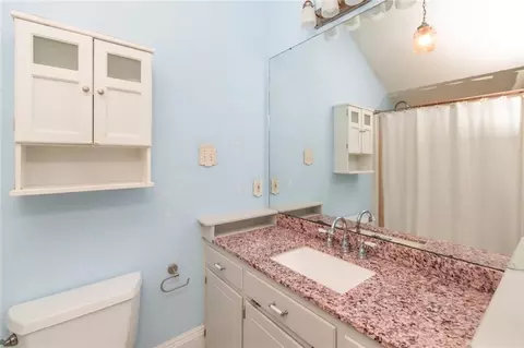 Bath - 155 Monterey St S, Mobile, AL 36604 photo 2 of 3