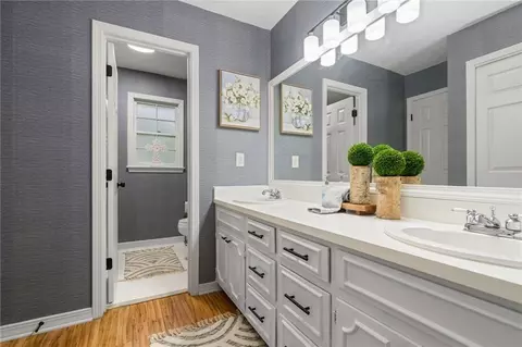 Bath - 5575 Mccrary Rd, Semmes, AL 36575 photo 1 of 7