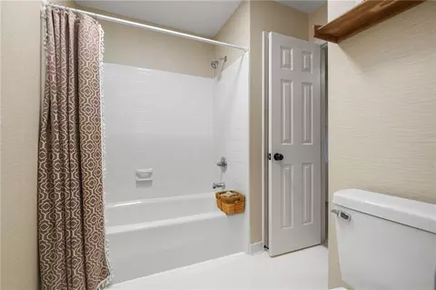 Bath - 5575 Mccrary Rd, Semmes, AL 36575 photo 5 of 7