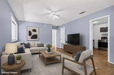 Living - 4150 Palmdale Dr, Mobile, AL 36609 photo 1 of 3