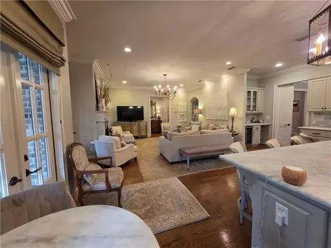 Living - 114 Hillwood Rd, Mobile, AL 36608 photo 3 of 5