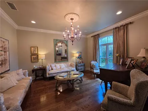 Living - 114 Hillwood Rd, Mobile, AL 36608 photo 5 of 5