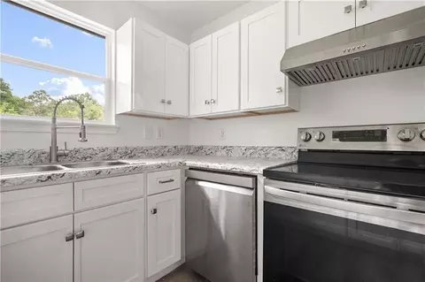 Kitchen - 3613 Kent Rd, Mobile, AL 36605 photo 2 of 3