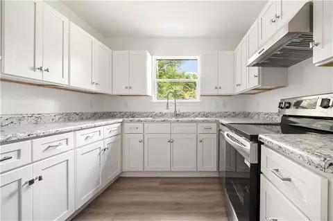 Kitchen - 3613 Kent Rd, Mobile, AL 36605 photo 3 of 3