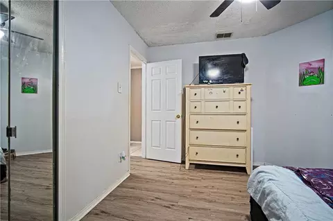 Bedroom - 5724 Green Tree Rd, Mobile, AL 36609 photo 4 of 6