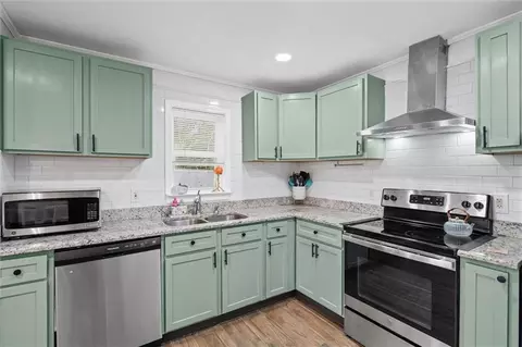Kitchen - 7216 Hazelbrook Dr S, Mobile, AL 36619 photo 1 of 1