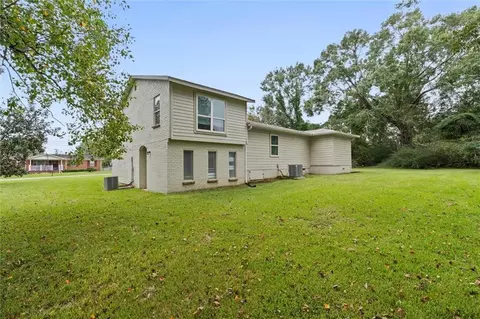 Exterior - 7216 Hazelbrook Dr S, Mobile, AL 36619 photo 2 of 3