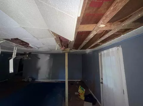 Entry Way - 1165 Persimmon St, Mobile, AL 36603 photo 1 of 2
