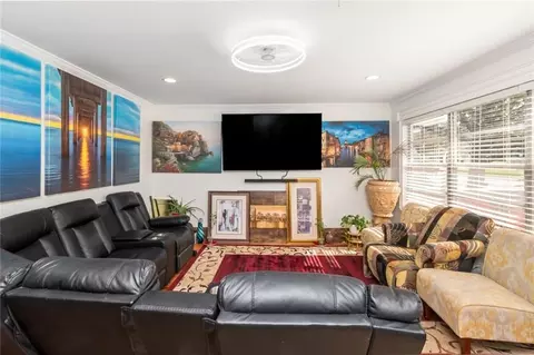 Living - 6716 Three Notch Rd, Mobile, AL 36619 photo 4 of 4