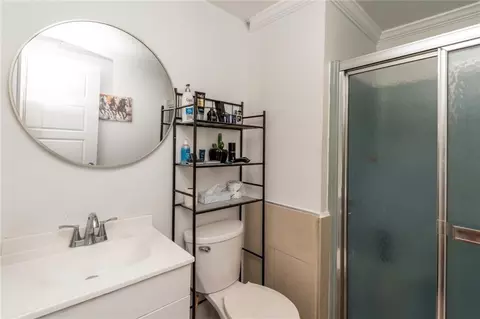Bath - 6716 Three Notch Rd, Mobile, AL 36619 photo 3 of 3