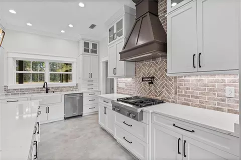 Kitchen - 100 Creax Rd, Axis, AL 36505 photo 2 of 4