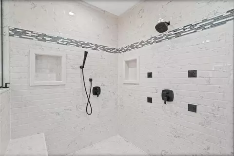 Bath - 100 Creax Rd, Axis, AL 36505 photo 3 of 5