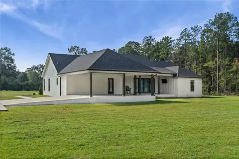 Exterior - 100 Creax Rd, Axis, AL 36505 photo 2 of 9