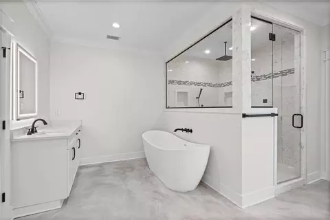 Bath - 100 Creax Rd, Axis, AL 36505 photo 1 of 5