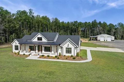 100 Creax Rd, Axis, AL 36505