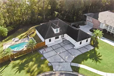 1645 Stonebridge Ct, Mobile, AL 36695